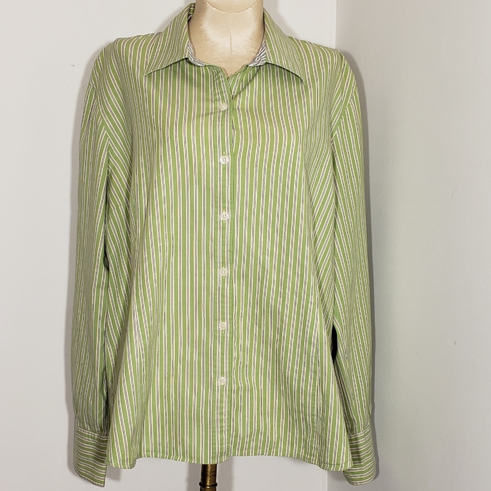 Van Heusen ladies dress shirt size XL  Green and w